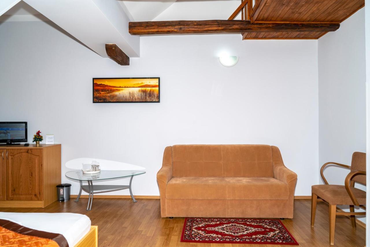 Sunshine Pension Karlovy Vary Exterior photo