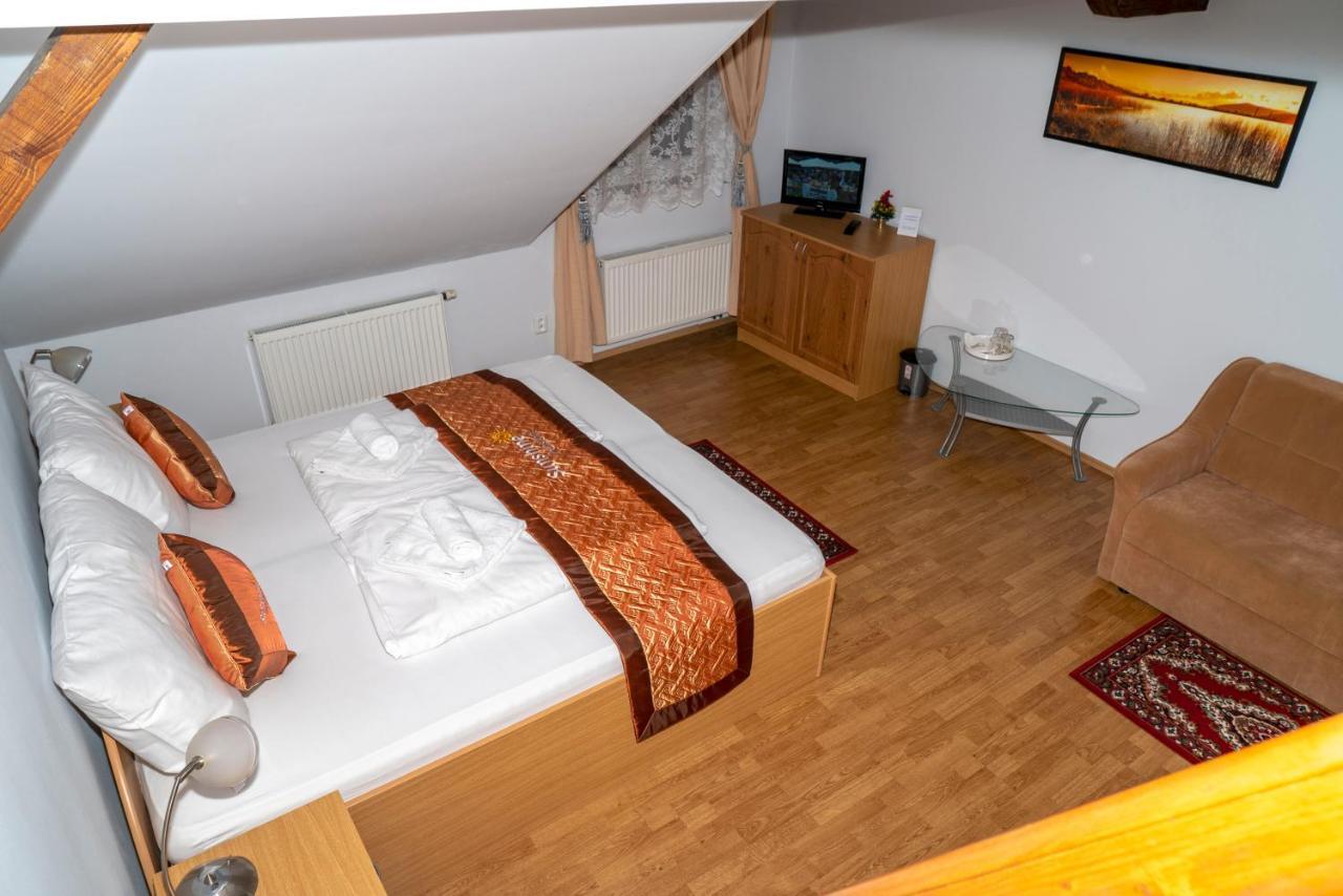 Sunshine Pension Karlovy Vary Exterior photo